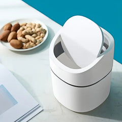 Mini Plastic Trash Can for Tabletop Use (1pc)