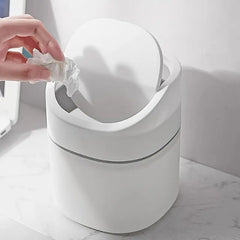 Mini Plastic Trash Can for Tabletop Use (1pc)